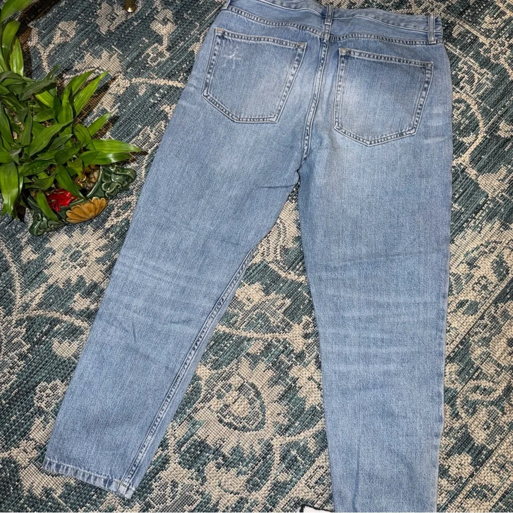 •Topshop• Hayden Distressed Jeans - Picture 6 of 6